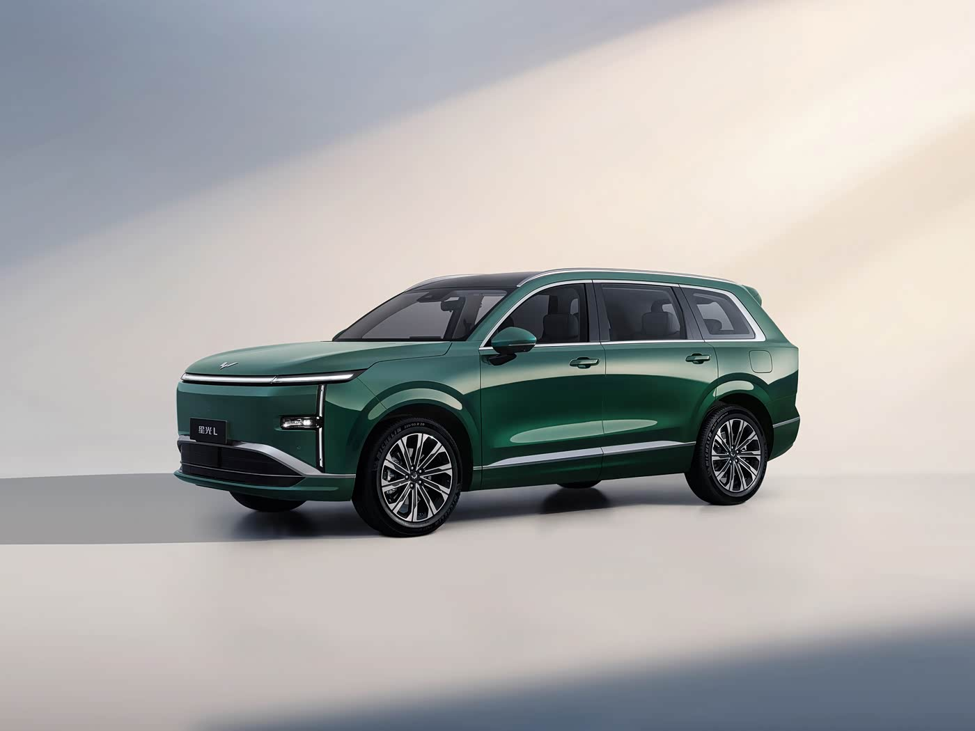 Kodi chimapangitsa Wuling Starlight L kukhala PHEV yabwino yamipando 6 ya mabanja ndi chiyani?